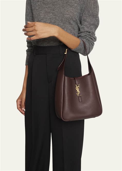 ysl le 5 a 7 hobo bag outfit|saint laurent hobo bag dupe.